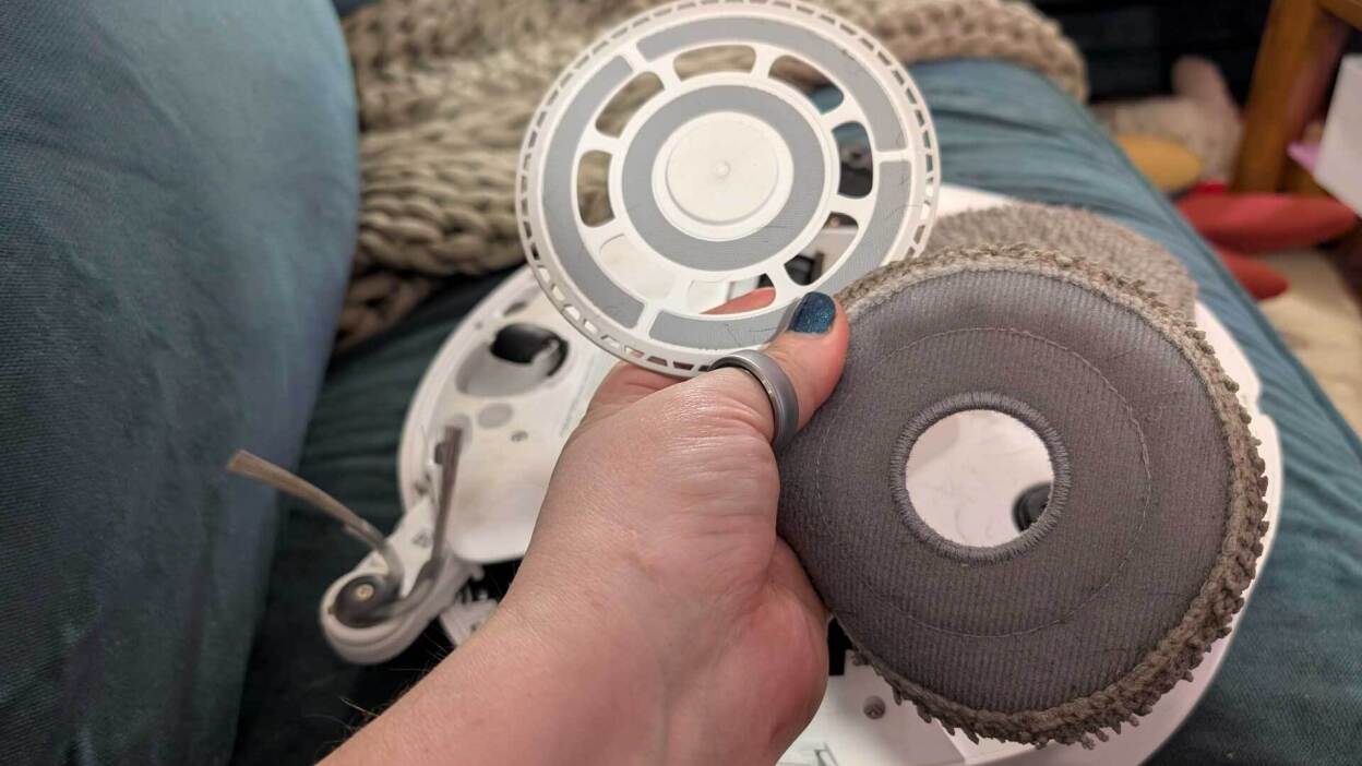 The Roborock Curv Is the Most Adaptable Robot Vacuum I’ve Tried So Far